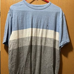 American Eagle L T-Shirt